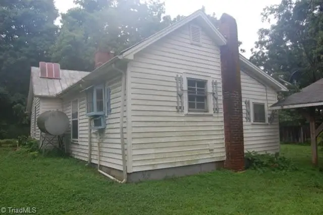 156 S Snider Street, Denton, NC 27239 - #3