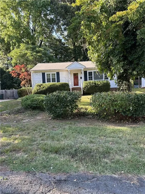 307 Carolina Circle, Winston Salem, NC 27104 - #1