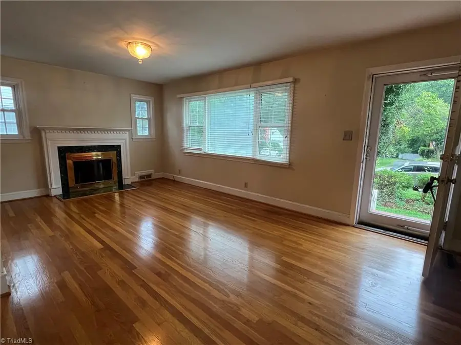 307 Carolina Circle, Winston Salem, NC 27104 - #3