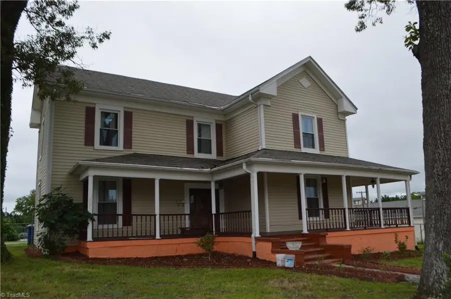 926 S Main Street, Mount Airy, NC 27030 - #2