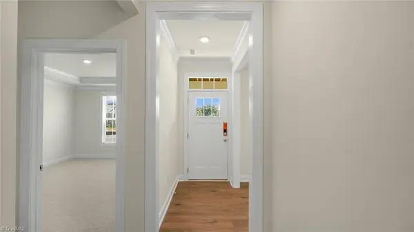 113 Harbor Hill Boulevard, Jamestown, NC 27282