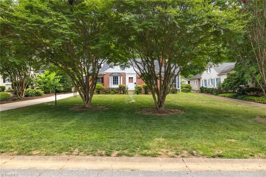 112 W Avondale Drive, Greensboro, NC 27403 - #2