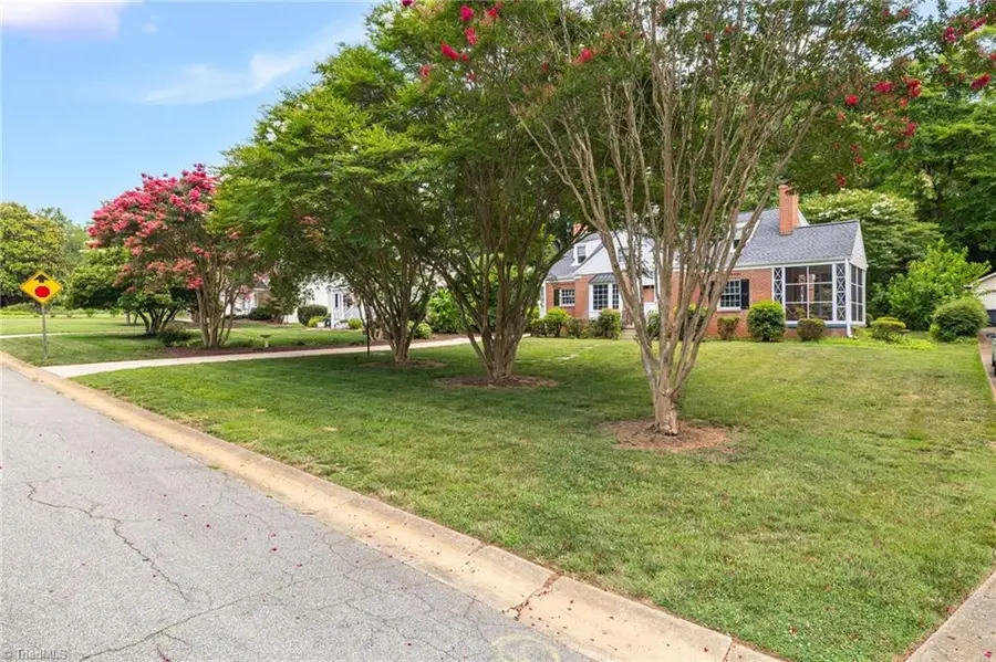 112 W Avondale Drive, Greensboro, NC 27403 - #3