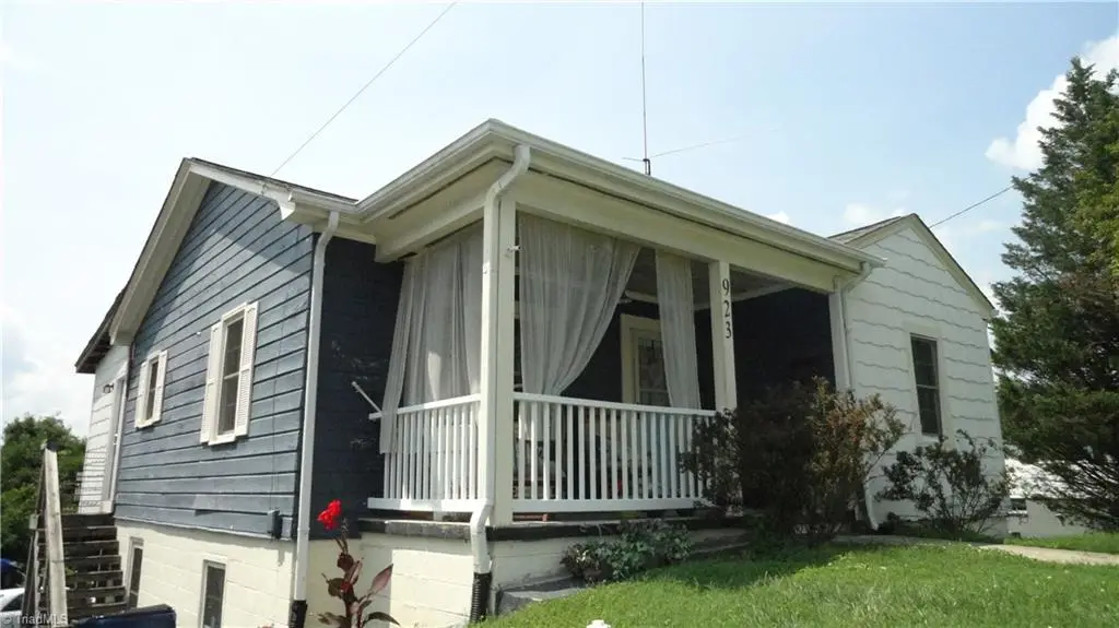 923 South Street, Mount Airy, NC 27030 - #1