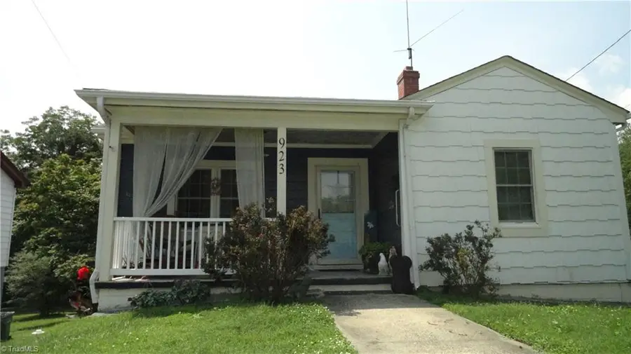 923 South Street, Mount Airy, NC 27030 - #2