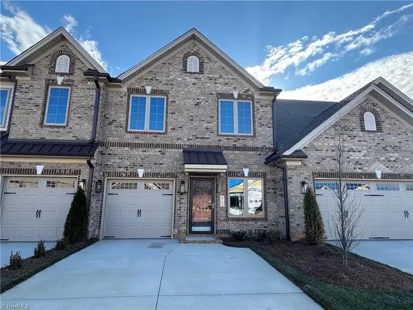 4702 Willowstone Drive, High Point, NC 27265