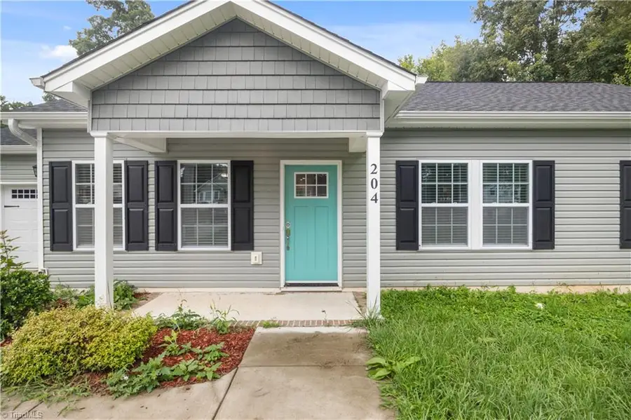 204 Quail Drive, Winston Salem, NC 27105 - #2