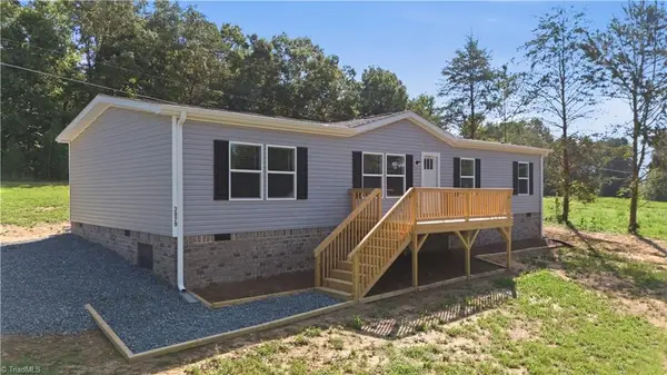 3929 Piney Mountain Road, Walnut Cove, NC 27052