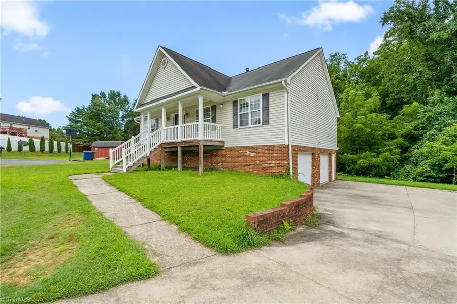4381 Stone Forest Court, Winston Salem, NC 27105 - #3