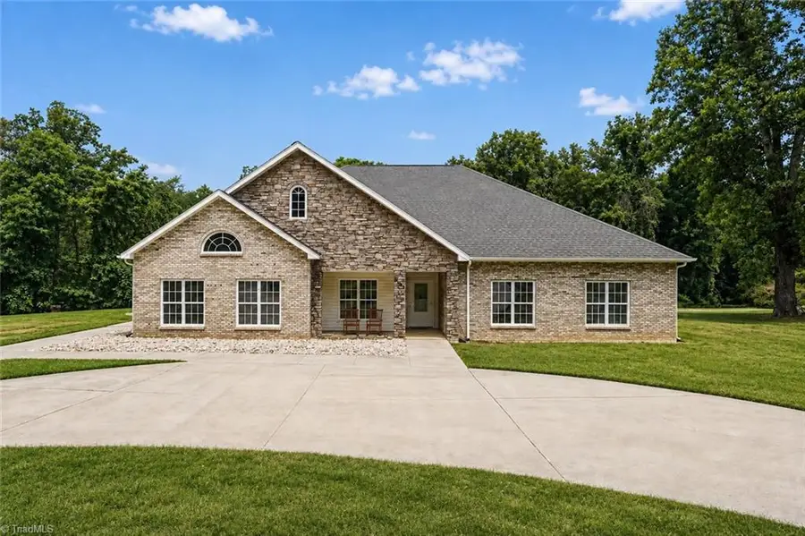 9190 Laurel Glenn Drive, Rural Hall, NC 27045 - #3