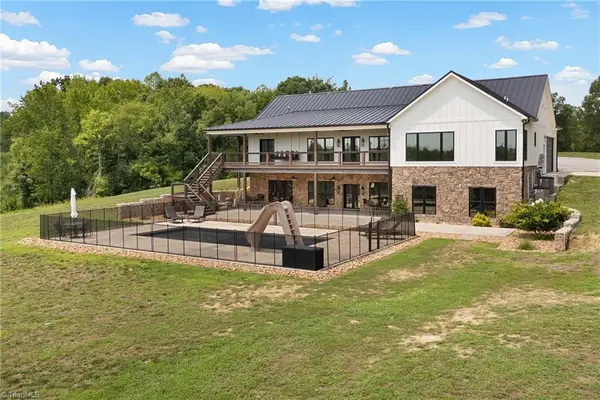 277 Crooked Road, Blanch, NC 27212