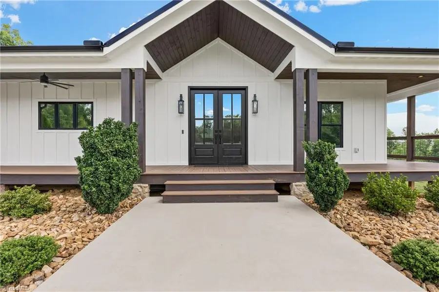 277 Crooked Road, Blanch, NC 27212 - #2