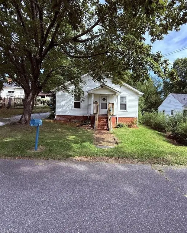 212 Ridgecrest Street, Thomasville, NC 27360 - #1