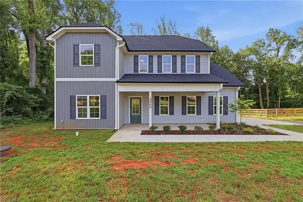 3046 Nc Highway 62 E, Liberty, NC 27298