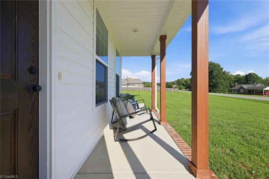 104 Hemlock Lane, State Road, NC 28676 - #3