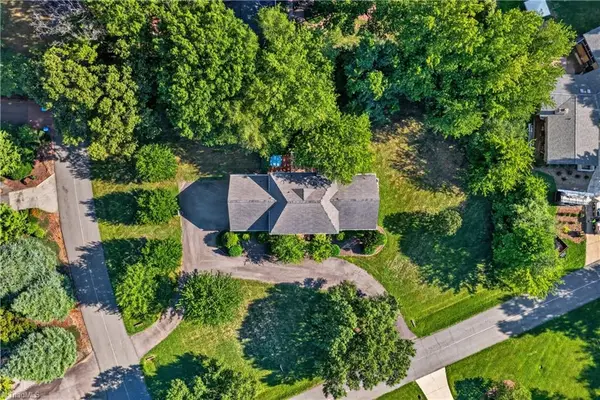 1018 Riverbend Drive, Bermuda Run, NC 27006