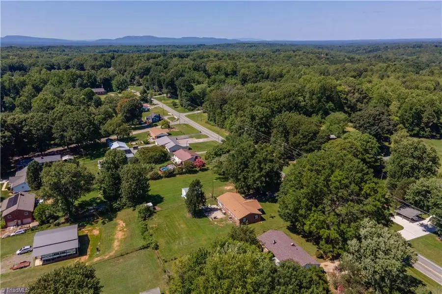 1826 Old Hollow Road, Walkertown, NC 27051 - #3
