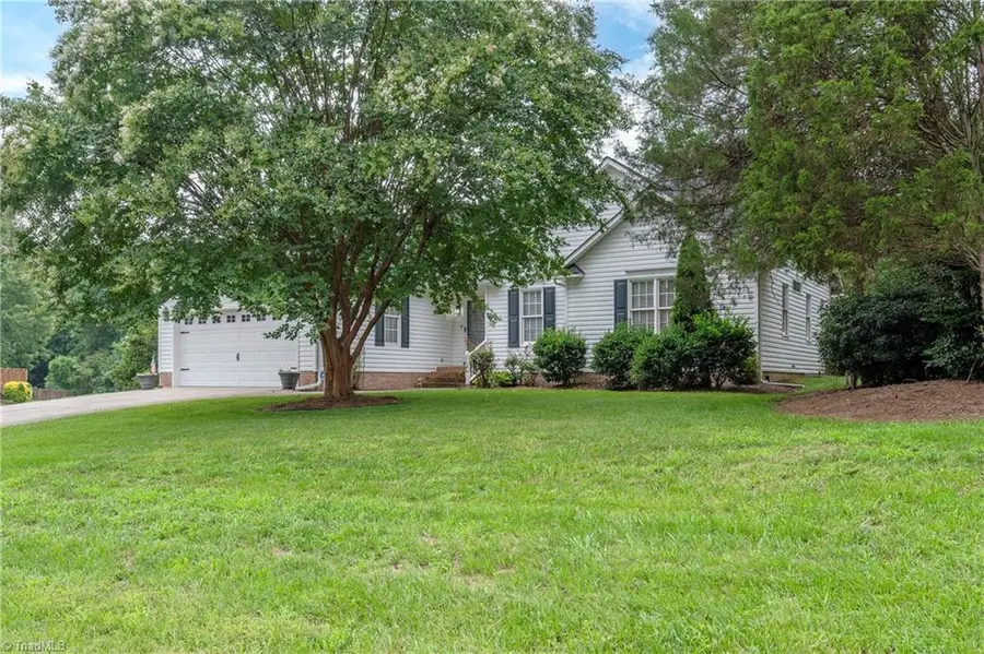 6630 Valleyoak Drive, Clemmons, NC 27012 - #3