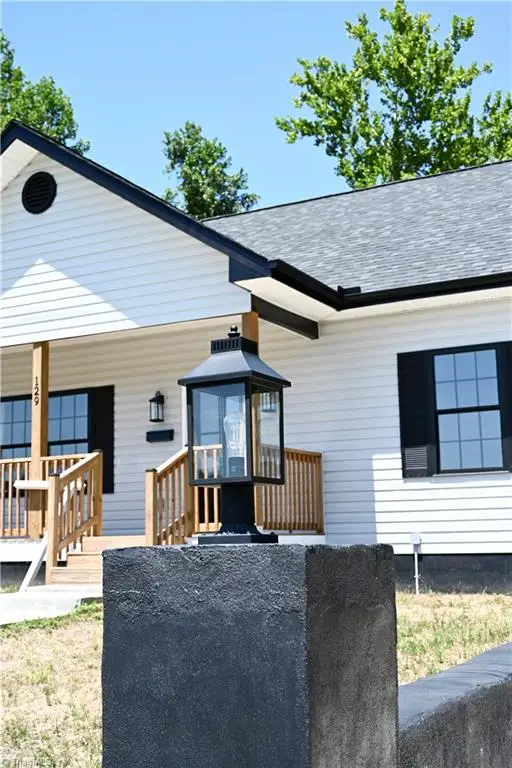 129 E Oakdale Street, Mount Airy, NC 27030 - #3