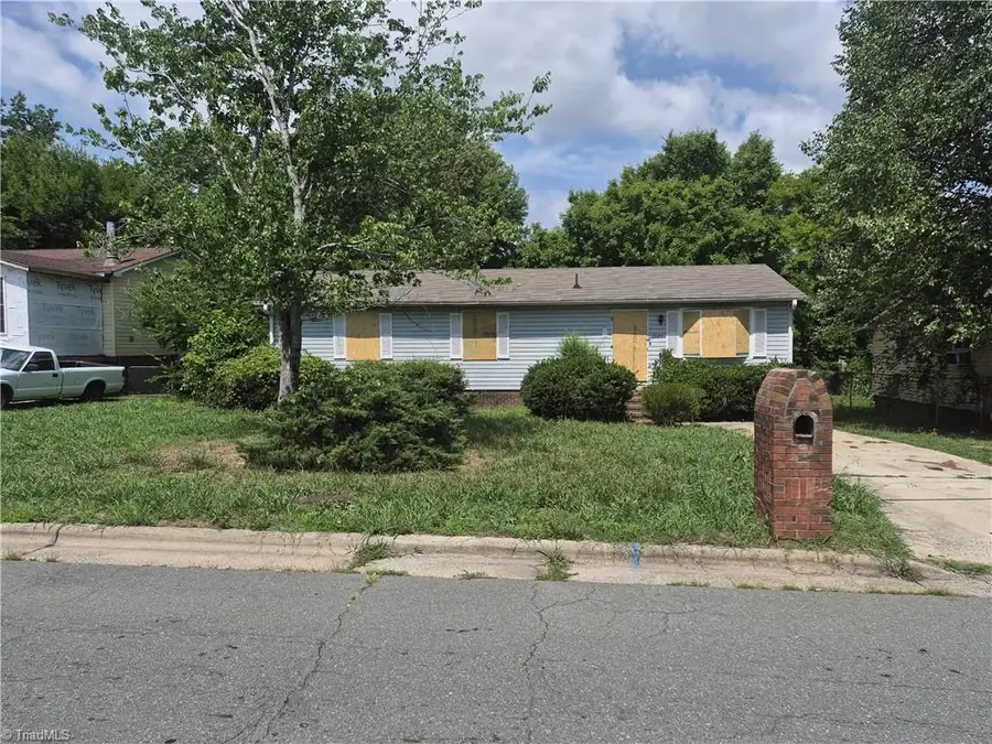 2024 Willow Road, Greensboro, NC 27406 - #2