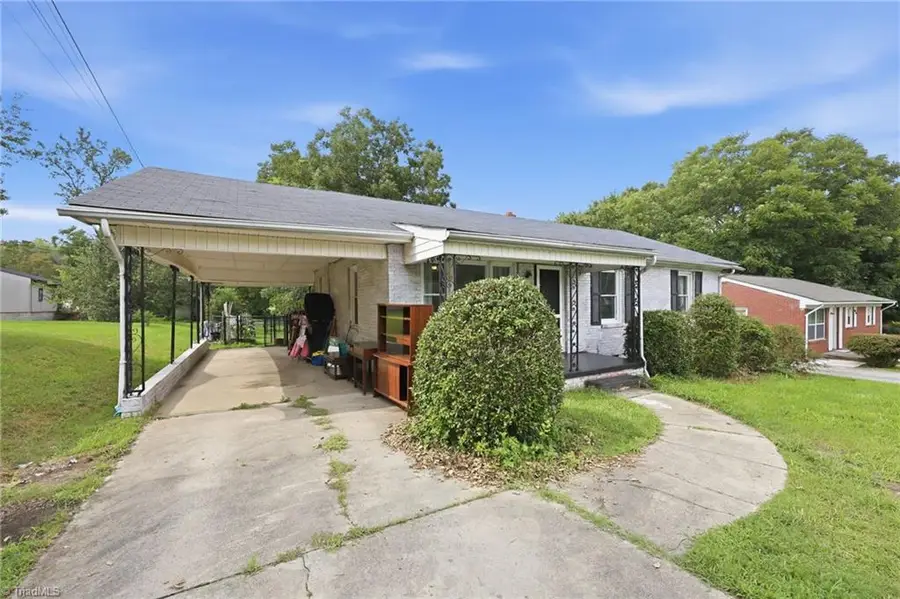1208 Wallace Street, Burlington, NC 27217 - #2
