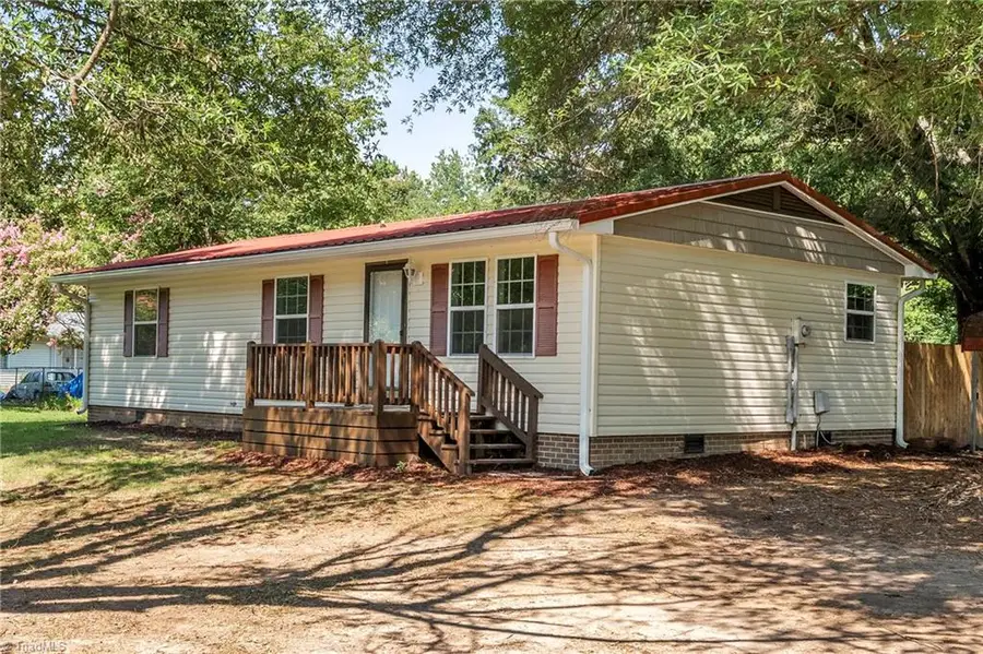 7036 N Nc Highway 109, Wallburg, NC 27107 - #3