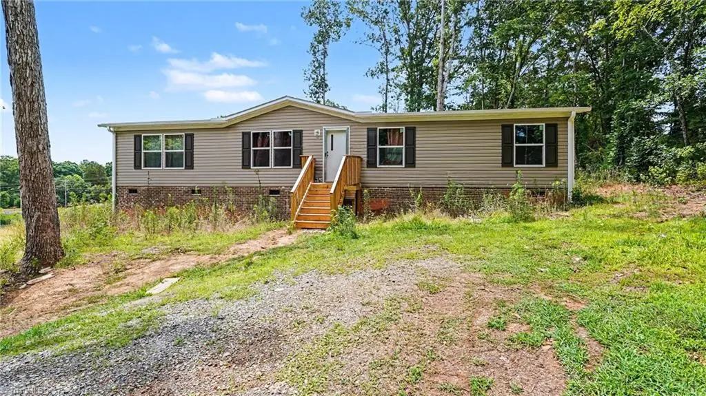 380 Avenue J, Lexington, NC 27292 - #1