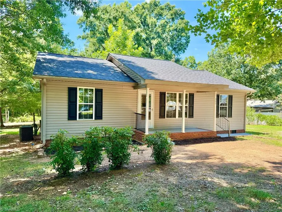 304 High Rock Drive, Lexington, NC 27292 - #3