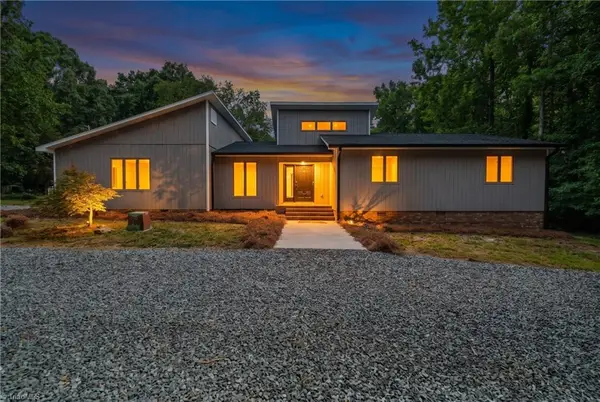 5707 Gatestone Drive, Greensboro, NC 27406