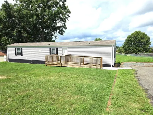 126 Sheraton Court, King, NC 27021