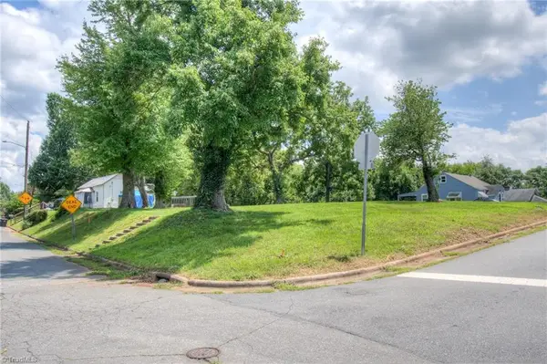 1800 E First Street, Winston-Salem, NC 27101