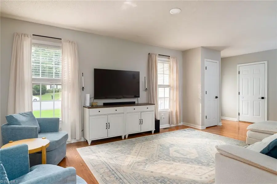 23 Braxton Lane, Thomasville, NC 27360 - #2