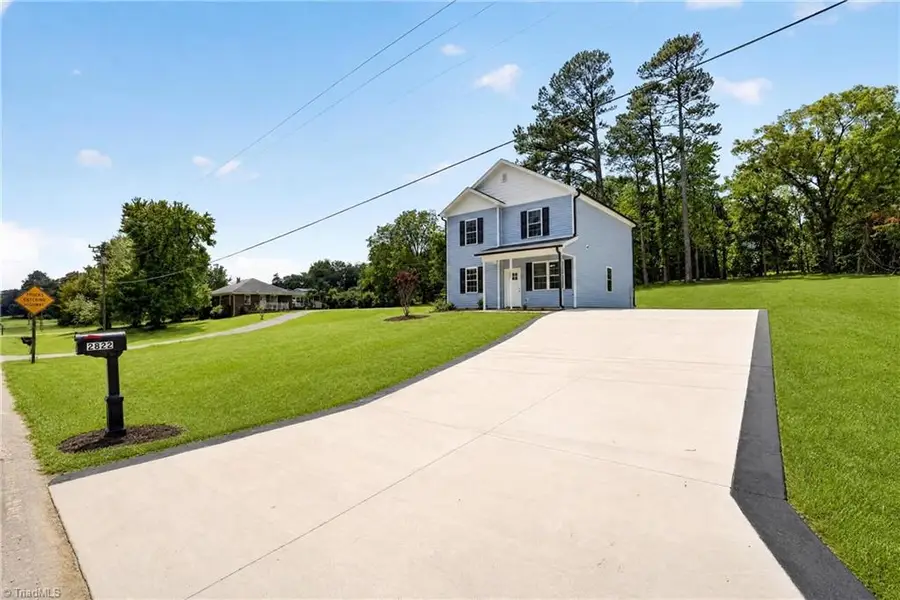 2822 Uwharrie Road, Archdale, NC 27263 - #3