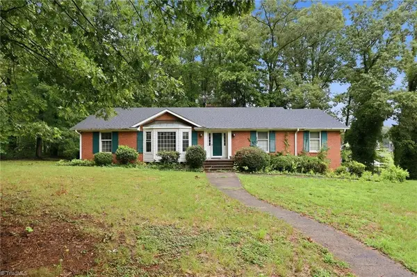 8791 Desmond Drive, Lewisville, NC 27023
