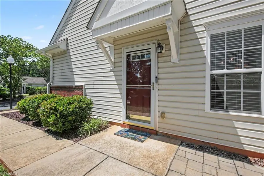 3367 Victoria Park Lane, Winston Salem, NC 27103 - #3