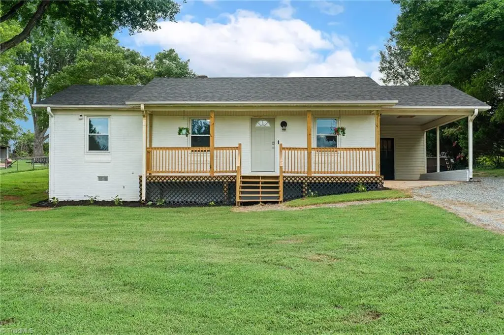 141 Lowell Street, Lexington, NC 27295 - #1