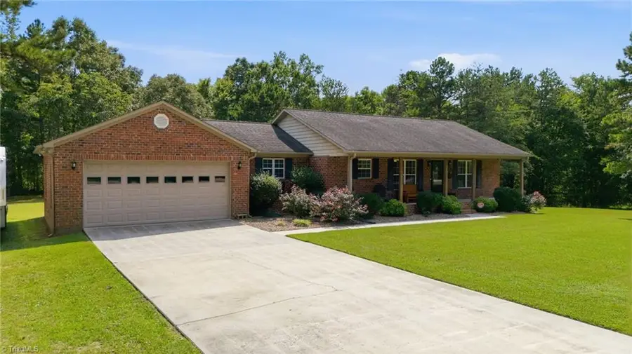 459 Shuler Road, Thomasville, NC 27360 - #2