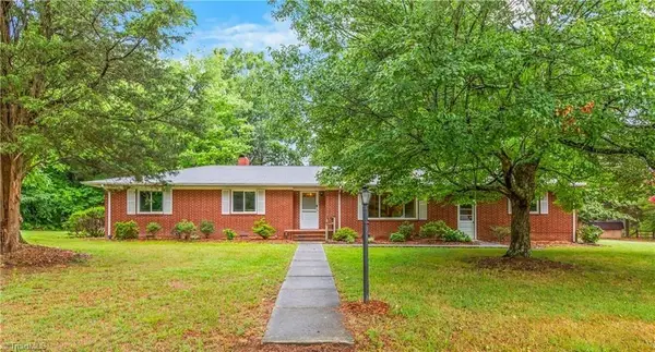 5228 Weatherly Road, Greensboro, NC 27406