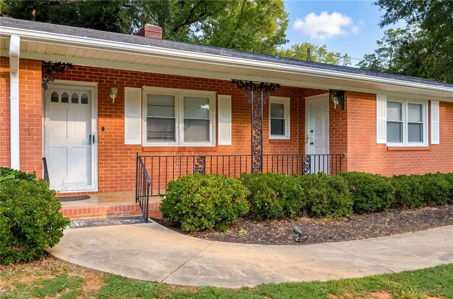 112 Delta Street, Lexington, NC 27295 - #2
