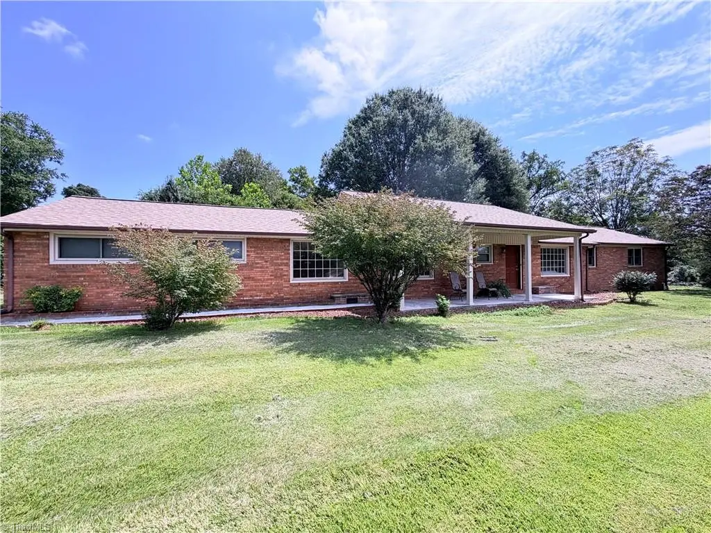 226 White Plains Road, Roaring River, NC 28669 - #1