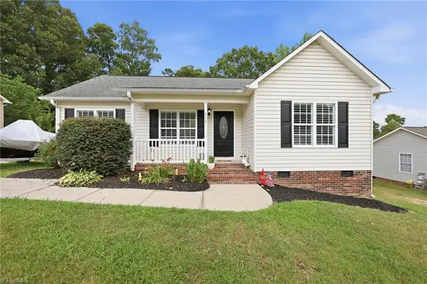 715 Dillon Street, Thomasville, NC 27360