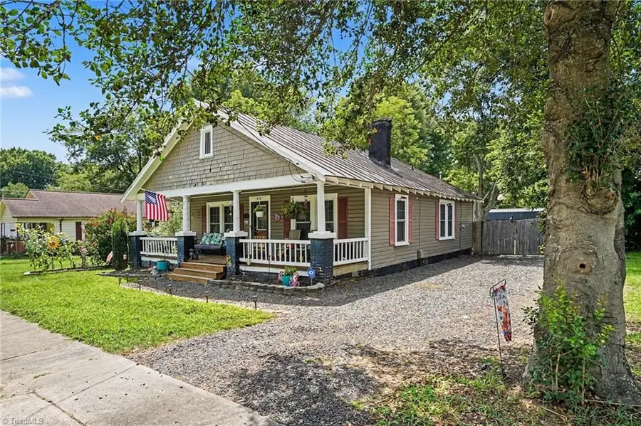 808 Barnes Street, Reidsville, NC 27320 - #2