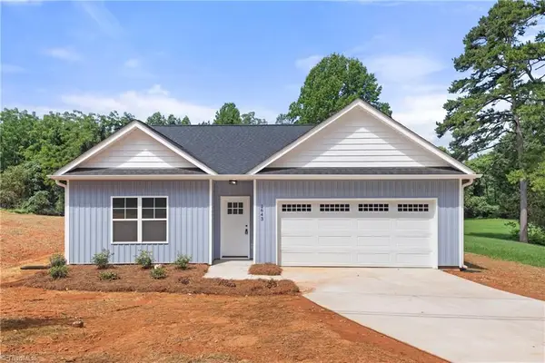 1643 Ralee Drive, Winston-Salem, NC 27127