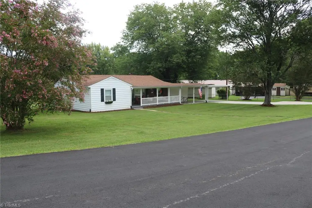 106 Mohawk Drive, King, NC 27021 - #1