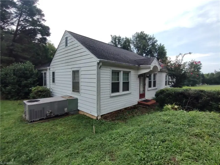 1125 Jonestown Road, Winston Salem, NC 27103 - #3