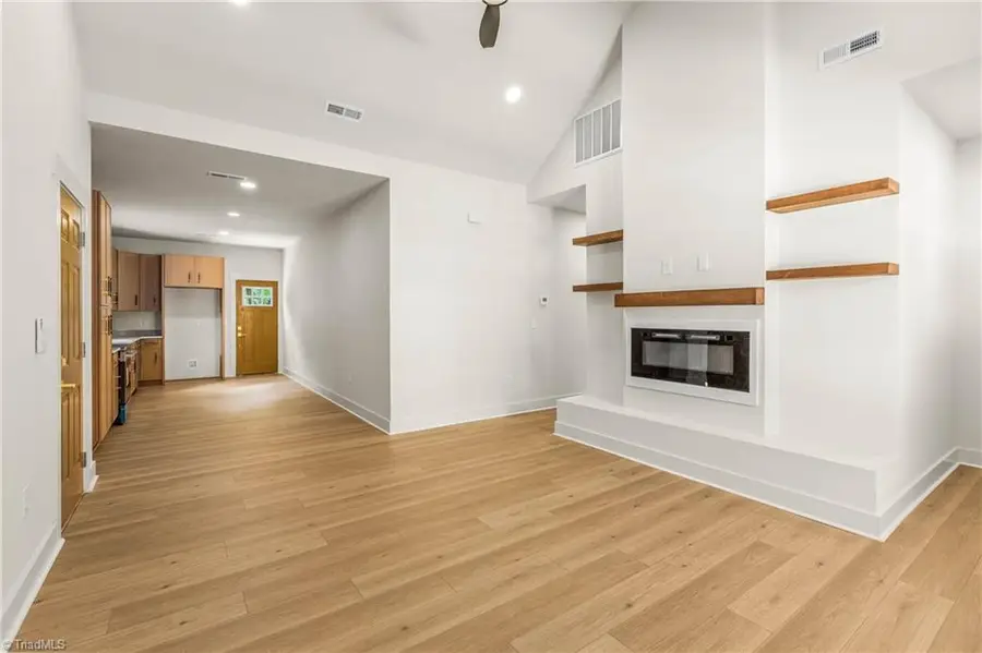 412 E 15th Street, Winston Salem, NC 27105 - #2