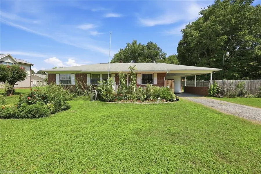 4358 Gumtree Road, Wallburg, NC 27107 - #2