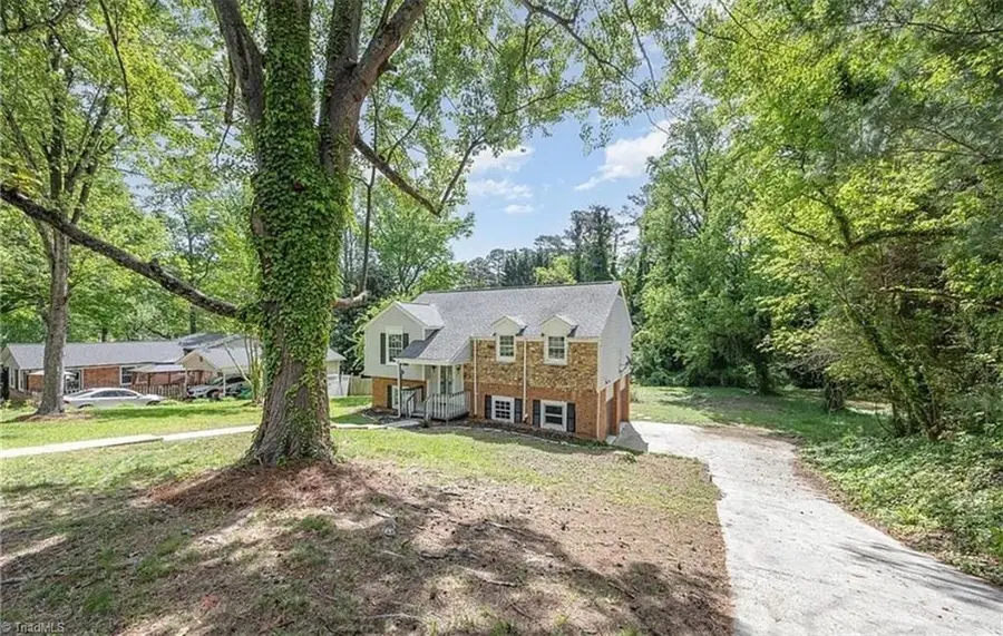 305 Rollingwood Road, Jamestown, NC 27282 - #3