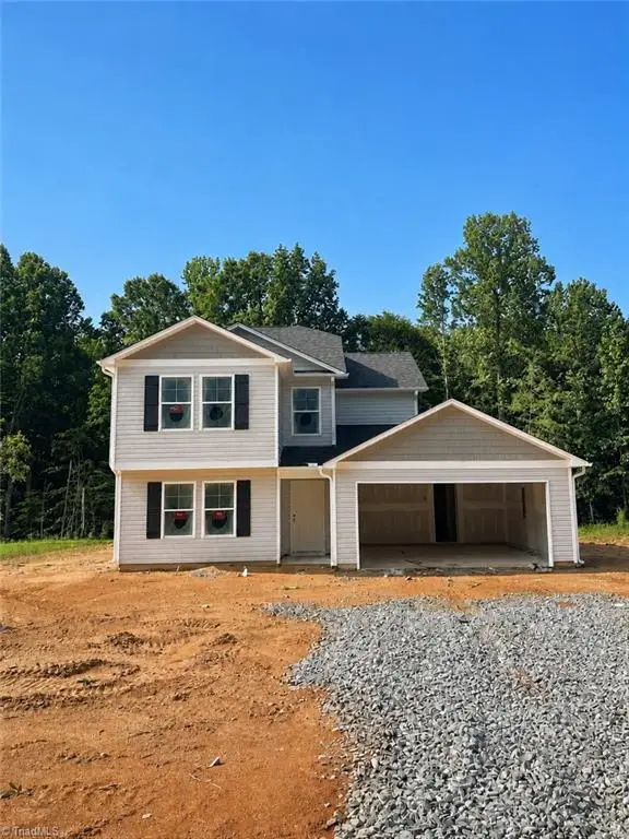 670 Oakwood Circle, Lexington, NC 27295 - #1