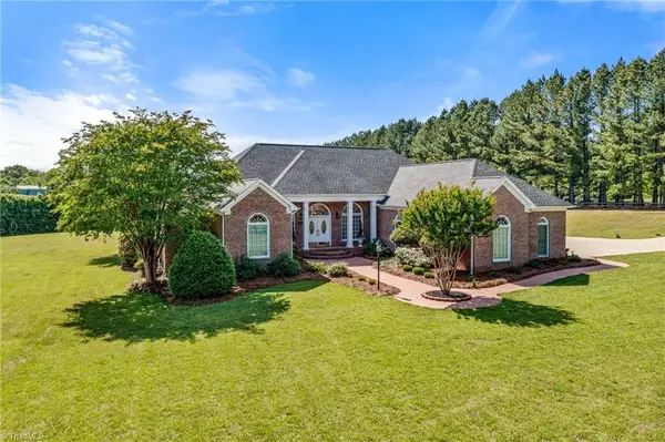 4447 Kendale Road, High Point, NC 27265